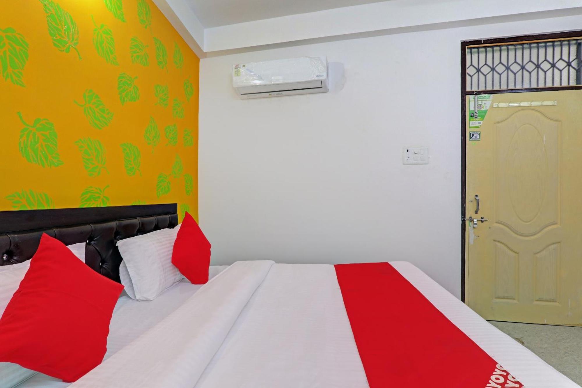 Hotel O Sparrow Nest Varanasi Esterno foto