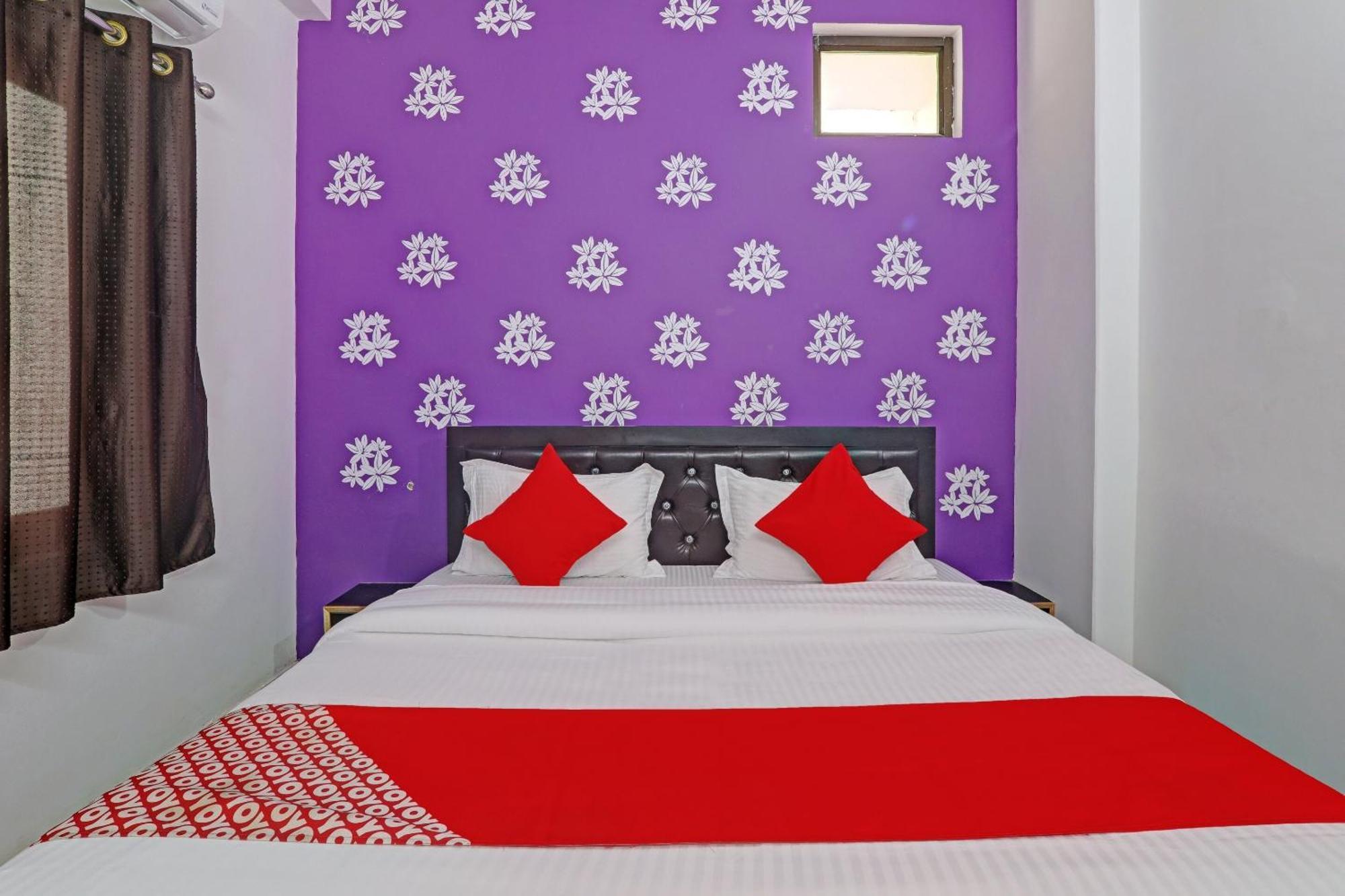 Hotel O Sparrow Nest Varanasi Esterno foto