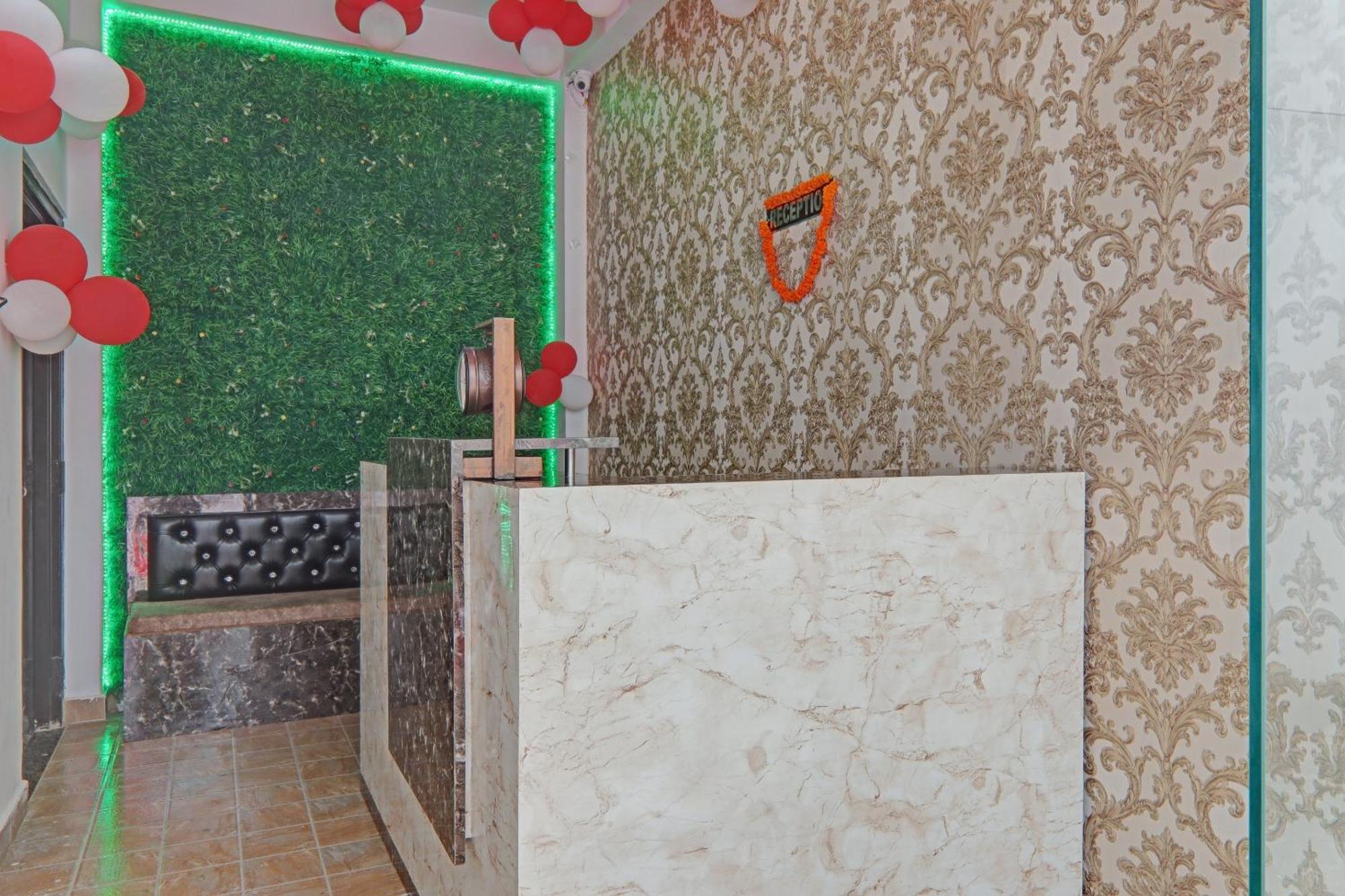 Hotel O Sparrow Nest Varanasi Esterno foto